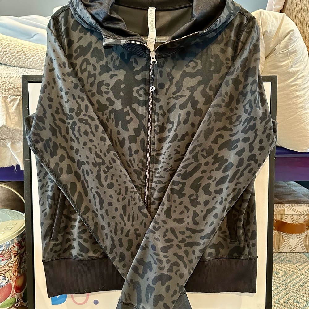 Lululemon black cheetah print Namaskar Hoodie